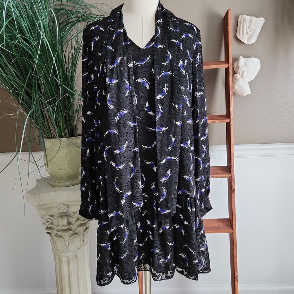 Diane Von Furstenberg Akila black dress in Eyes print